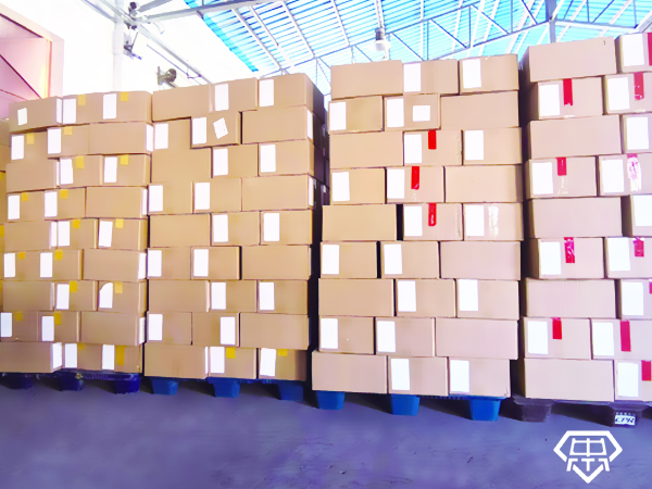 忠實通大陸到香港物流整車包車快件散拼集運包裹